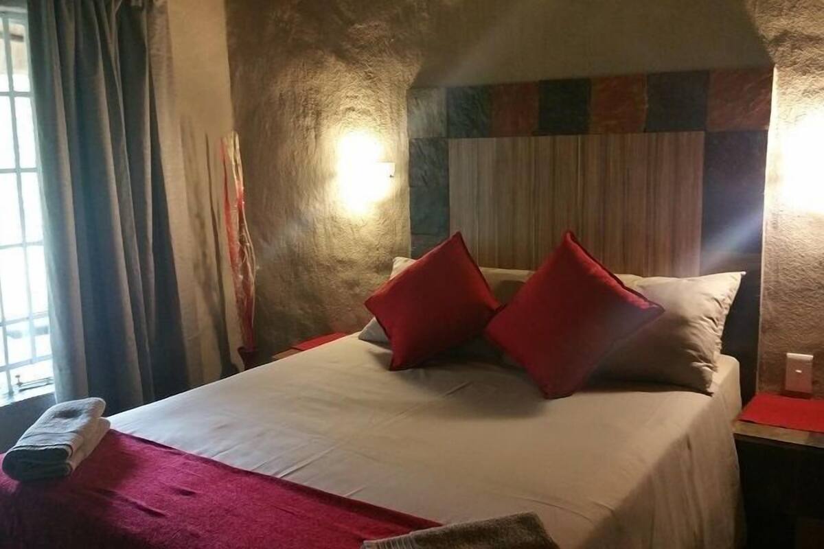 Traditional Cottage, 2 Bedrooms, River View