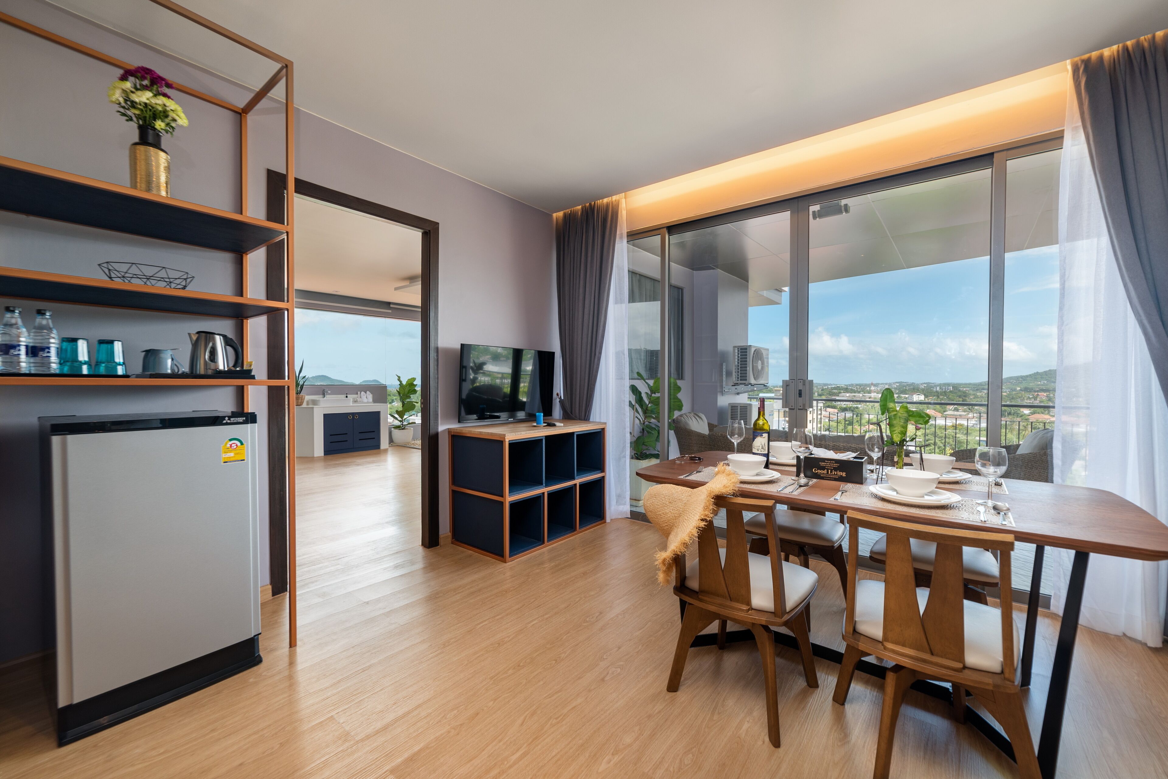 family suite | living area | 42-inch lcd tv with satellite channels, tv