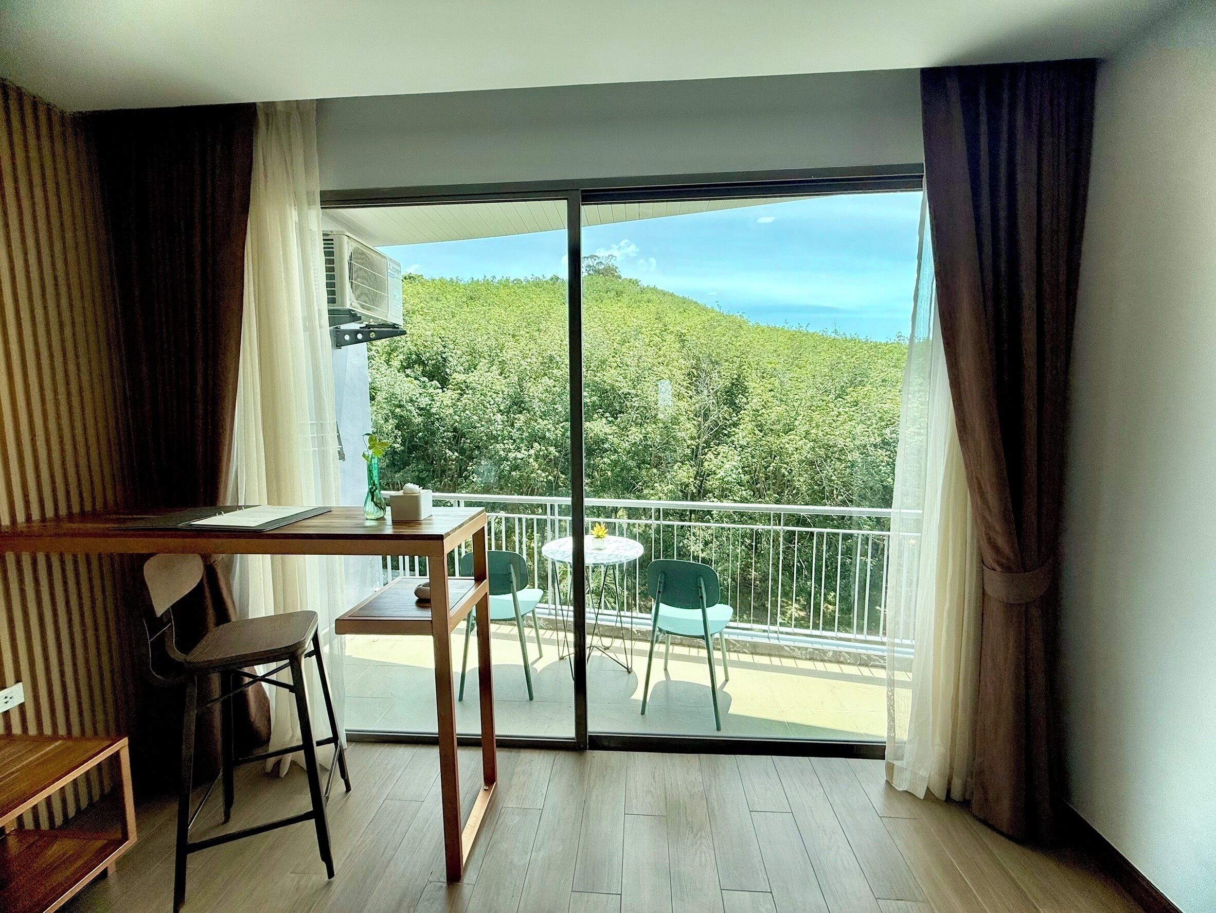 Photo - The Blue Hotel