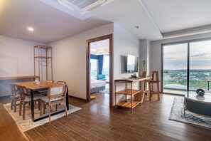 In-room safe, desk, free WiFi, bed sheets