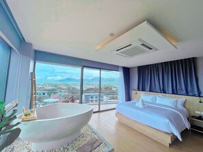 In-room safe, desk, free WiFi, bed sheets