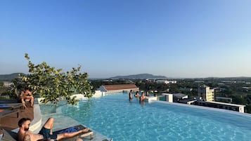 Outdoor pool, pool loungers