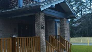 Bagian depan properti
