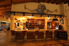 Breakfast, lunch and dinner served - Mavruka Hotel (Fethiye)
