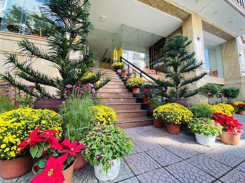 Sunny Beach Hotel & Apartment