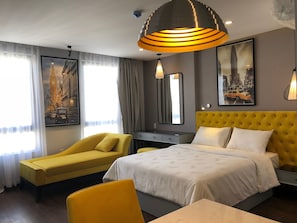 Panoramic Studio Suite | Hypo-allergenic bedding, down comforters, memory foam beds, in-room safe