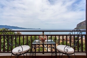 Comfort-Zimmer, 1 Doppelbett oder 2 Einzelbetten, Balkon, Meerblick | Balkon
