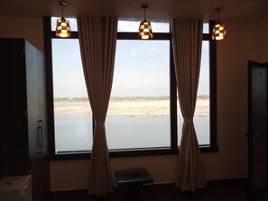 Interior - A Palace on River - Rashmi guest House (Varanasi)