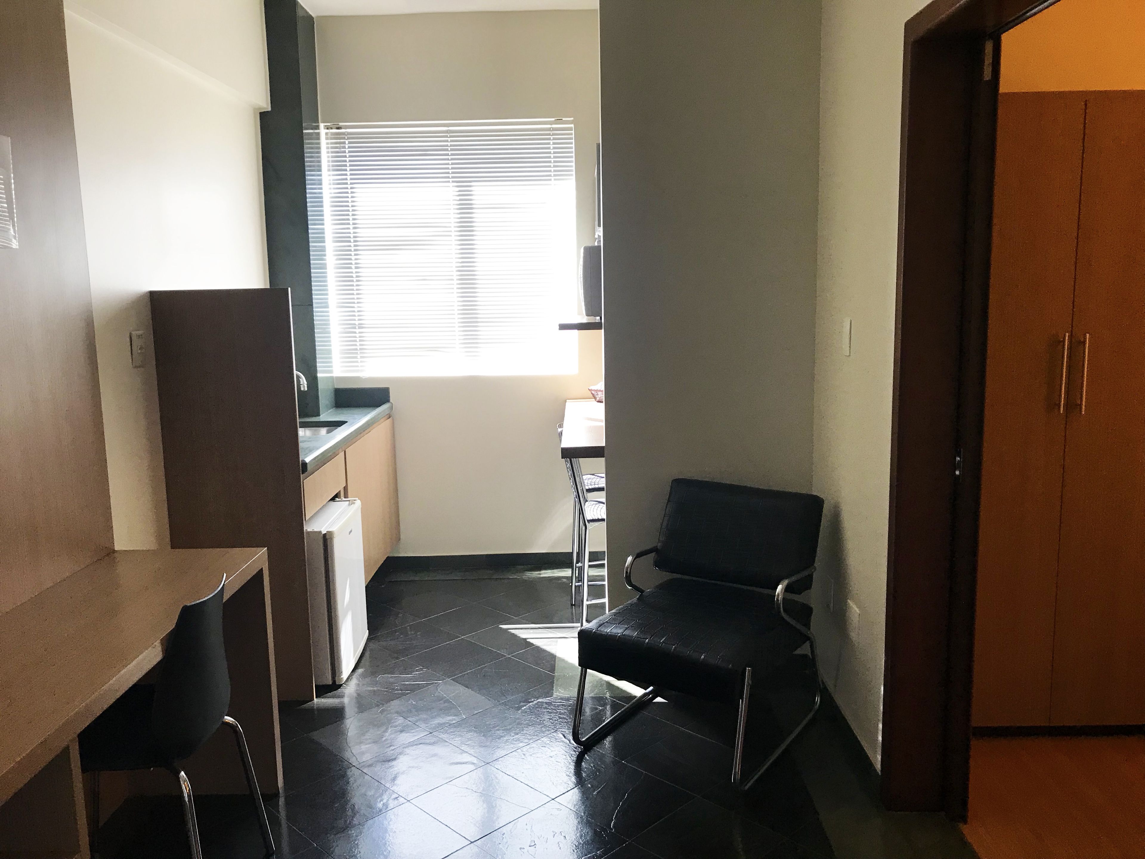 standard double room | living area | lcd tv