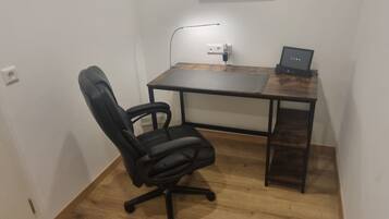 Businesscenter im Zimmer