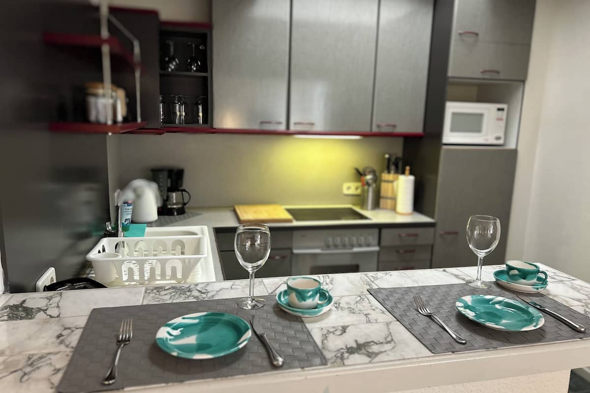 standard apartment | private kitchen | full-sized fridge, microwave, reusable coffee/tea filters