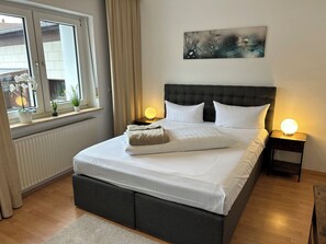 Superior Apartment | 1 bedroom, premium bedding, minibar, in-room safe - Hotel Restaurant Rosenhof (Ramstein-Miesenbach)