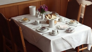 Dining - Hotel Alina (Wiesbaden)