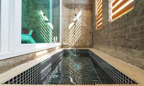 高級客房 (Indoor Jacuzzi A) | 私人 Spa 浴池