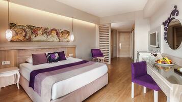 Free minibar, desk, blackout drapes, soundproofing