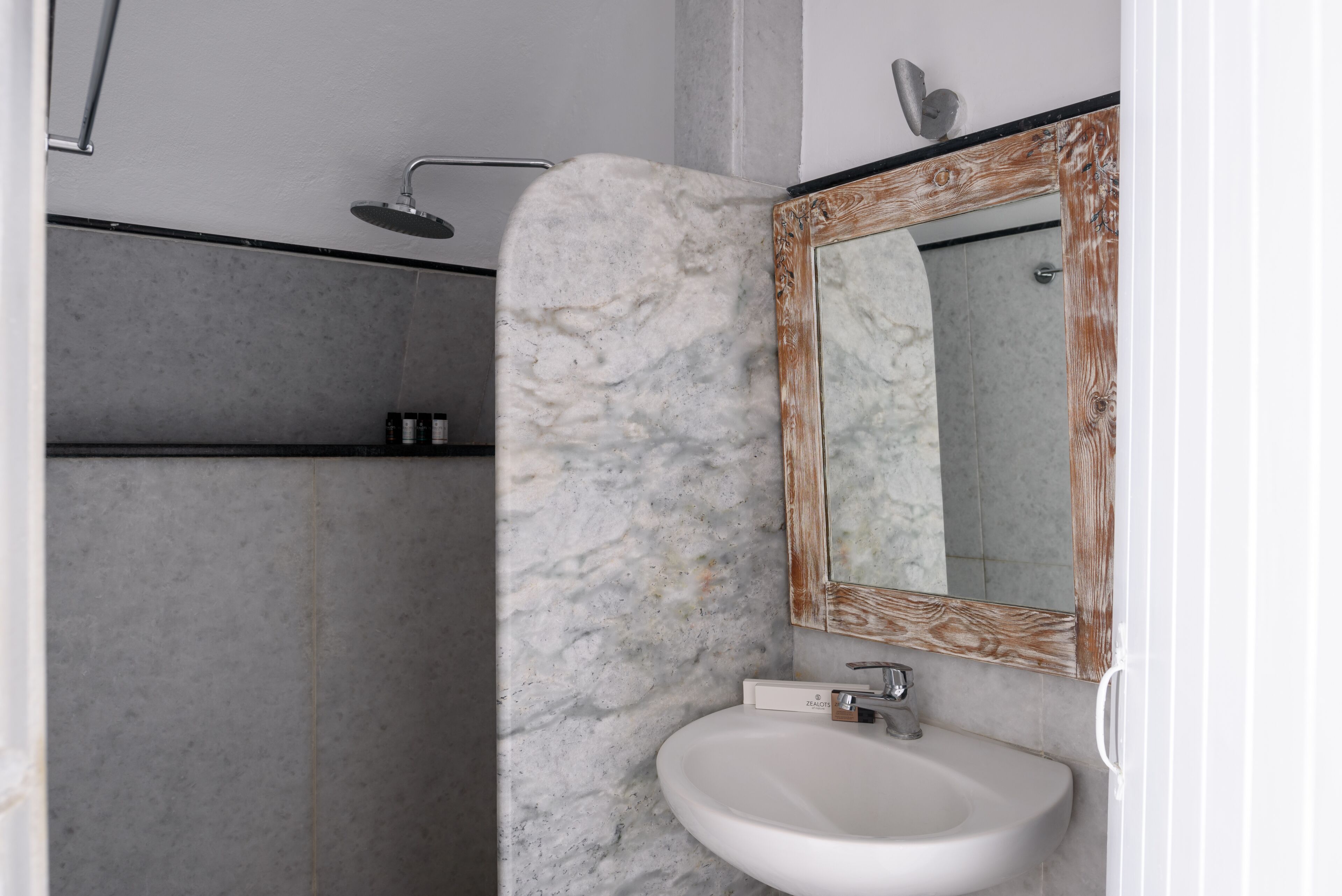 Foto - Zenith Blue Traditional Houses