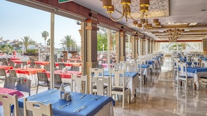 3 restaurants; breakfast, lunch and dinner served  - Seaden Corolla Hotel - All inclusive (Manavgat)