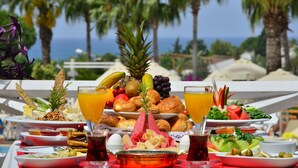 3 restaurants; breakfast, lunch and dinner served  - Seaden Corolla Hotel - All inclusive (Manavgat)