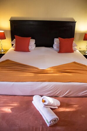 Phòng | 1 phòng ngủ, bộ đồ giường cao cấp, minibar, két bảo mật tại phòng 