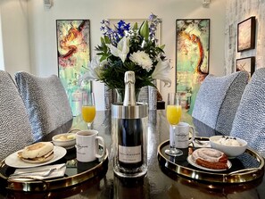 包含每日欧式早餐