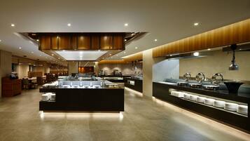 Desayuno buffet todos los días (con cargo)