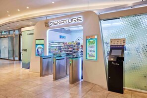 40-inch LED TV with digital channels