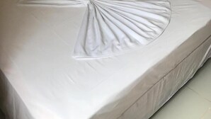 ميني بار ومكتب وواي فاي مجانًا