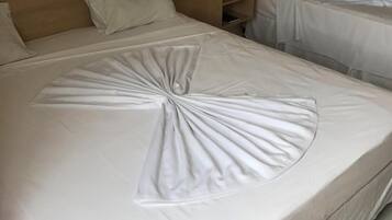 Frigobar, escrivaninha, Wi-Fi de cortesia