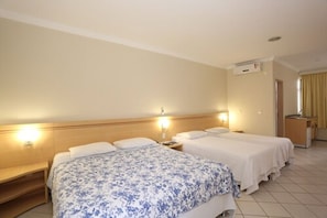 Minibar, desk, free WiFi