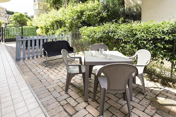 Appartamento, 2 camere da letto, sul cortile | Terrazza/patio