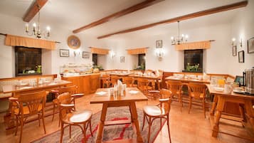 Daily buffet breakfast (EUR 4.00 per person)