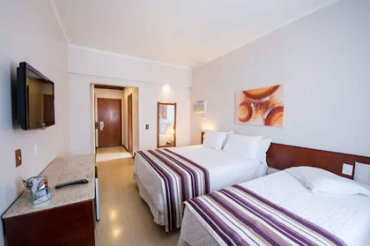 1 bedroom, hypo-allergenic bedding, minibar, blackout curtains