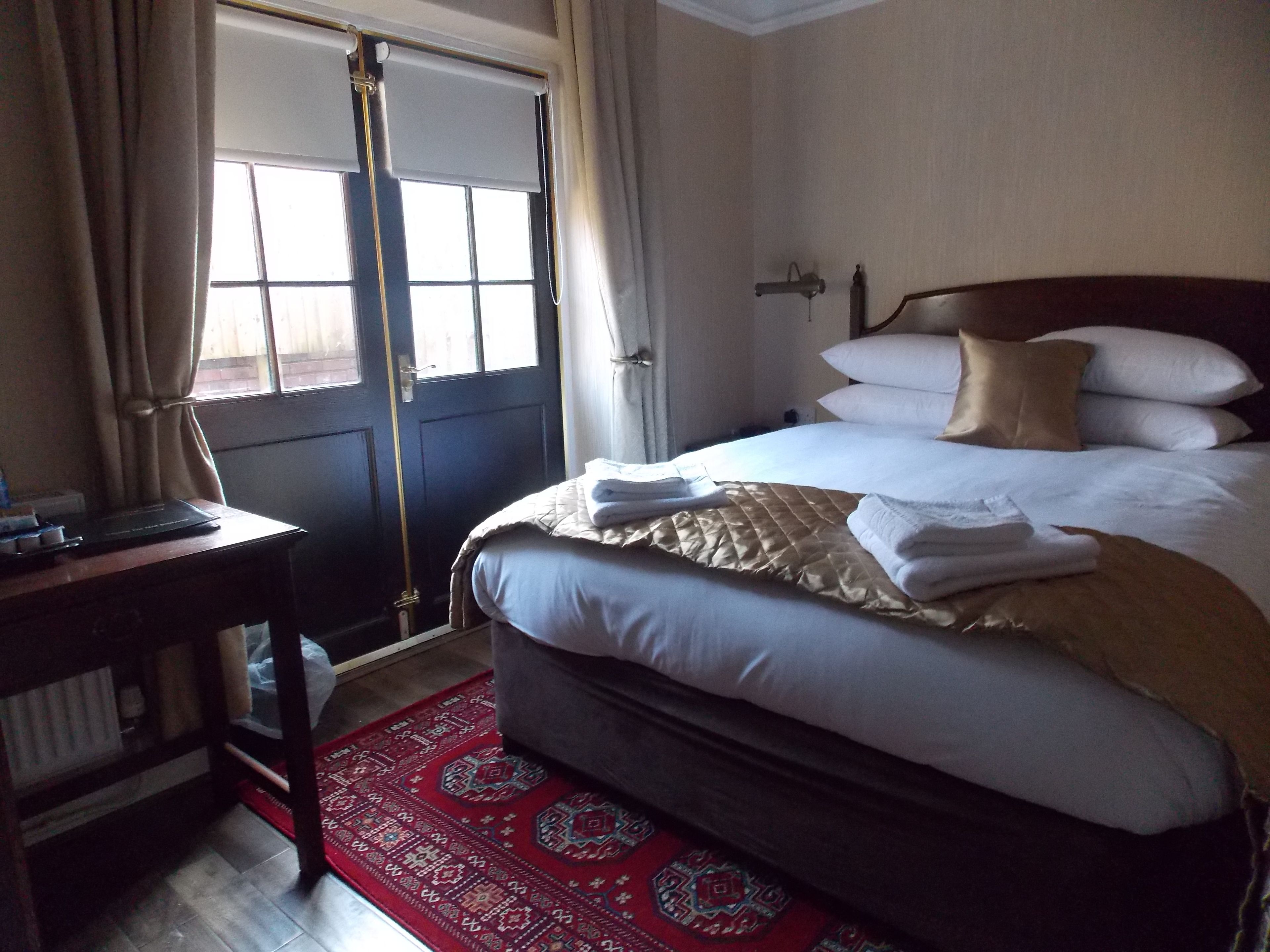 Desk, iron/ironing board, free WiFi, bed sheets