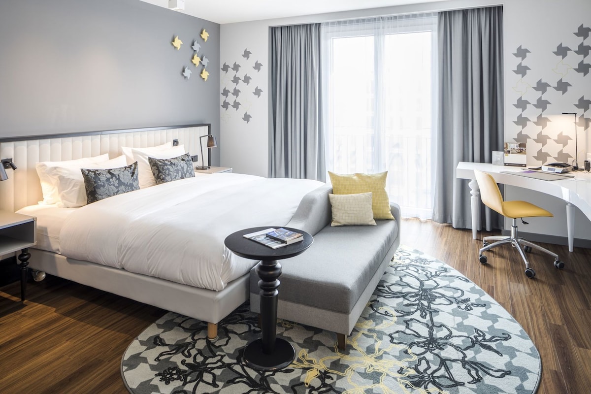 In-room safe, desk, laptop workspace, blackout curtains