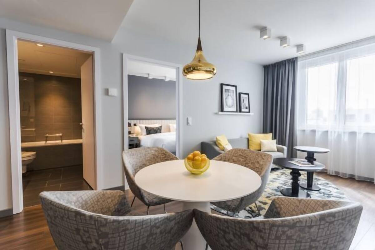Coffres-forts dans les chambres, bureau