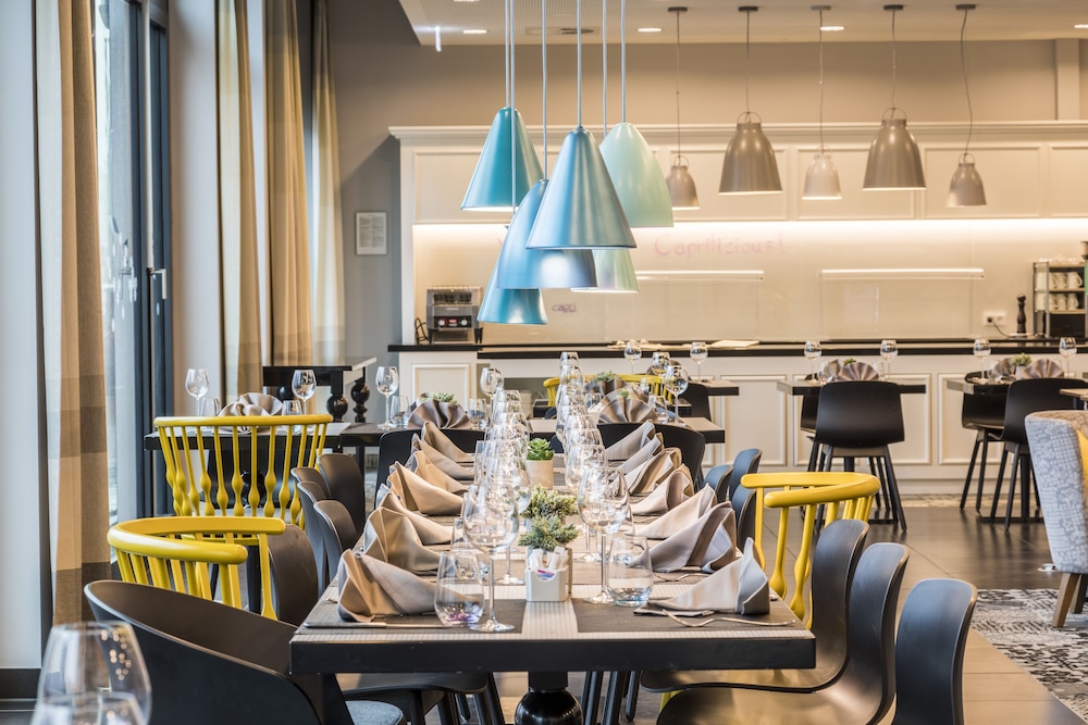 Capri by Fraser Frankfurt by null