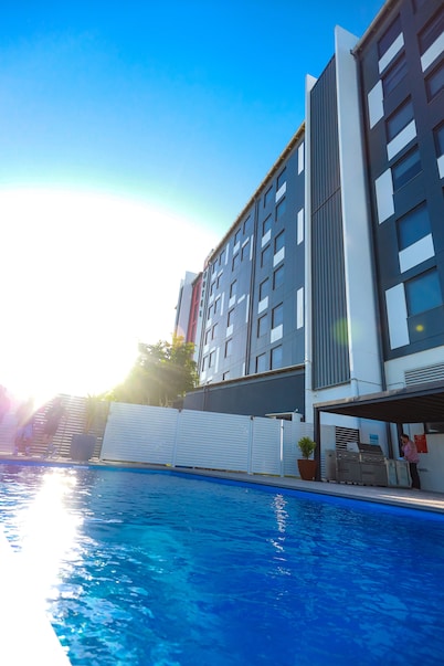 ibis Mackay