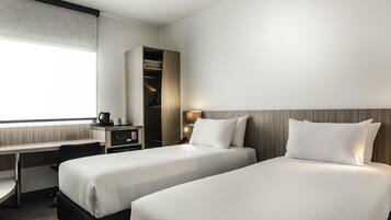 Superior Room, 2 Twin Beds | Premium bedding, in-room safe, desk, laptop workspace