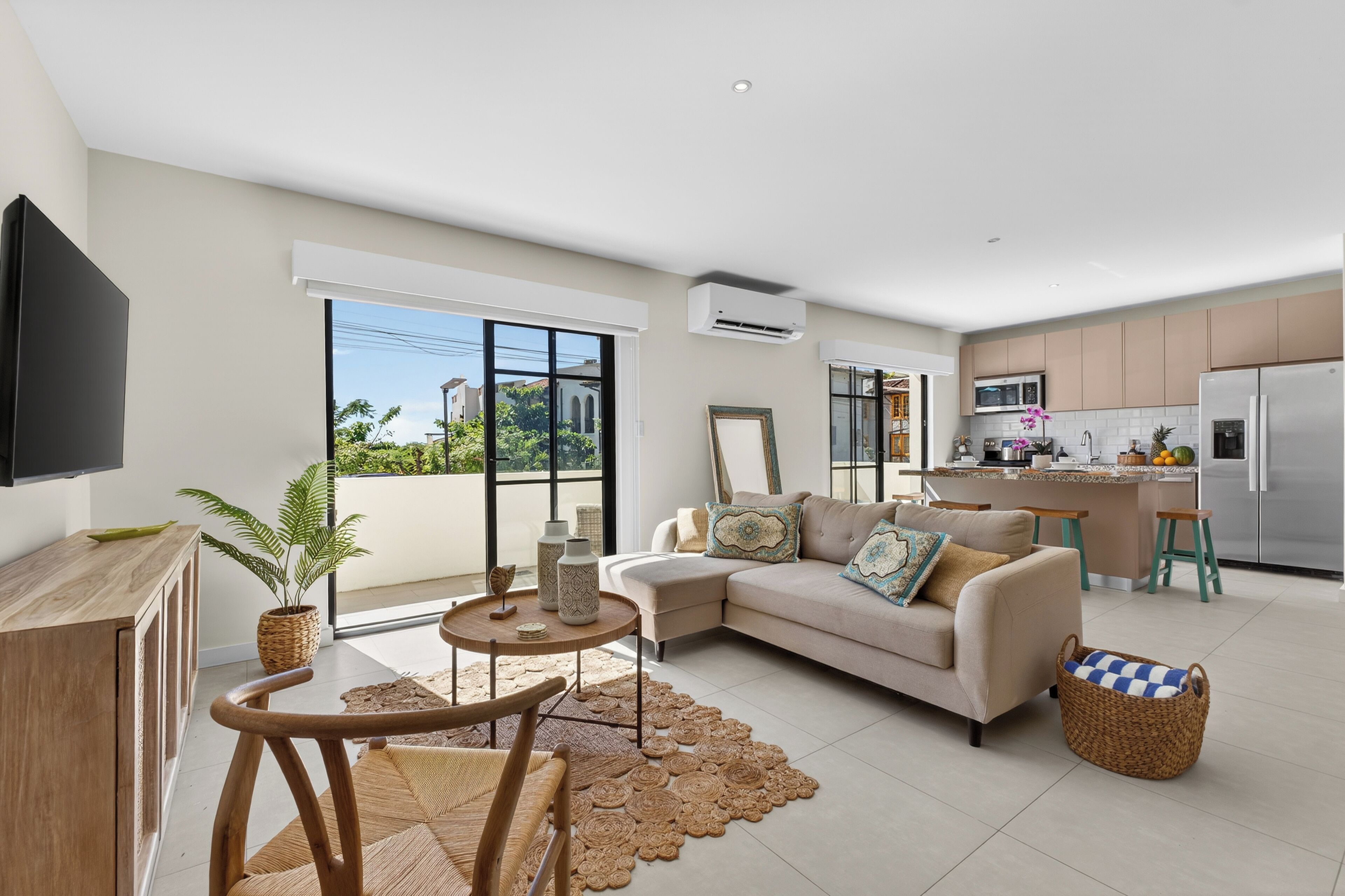 Deluxe Apartment, Multiple Beds, Terrace, Partial Ocean View (Casa GM | 2 BR | 2.5 BA) | Living area