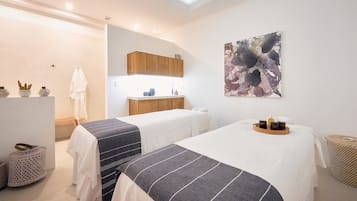 Body treatments, hydrotherapy, aromatherapy, hot stone massages