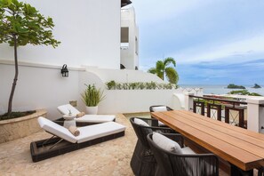 华丽别墅, 多张床, 私人游泳池, 海洋景观 (Casa Plumeria | 4 BR | 4 BA) | 露台