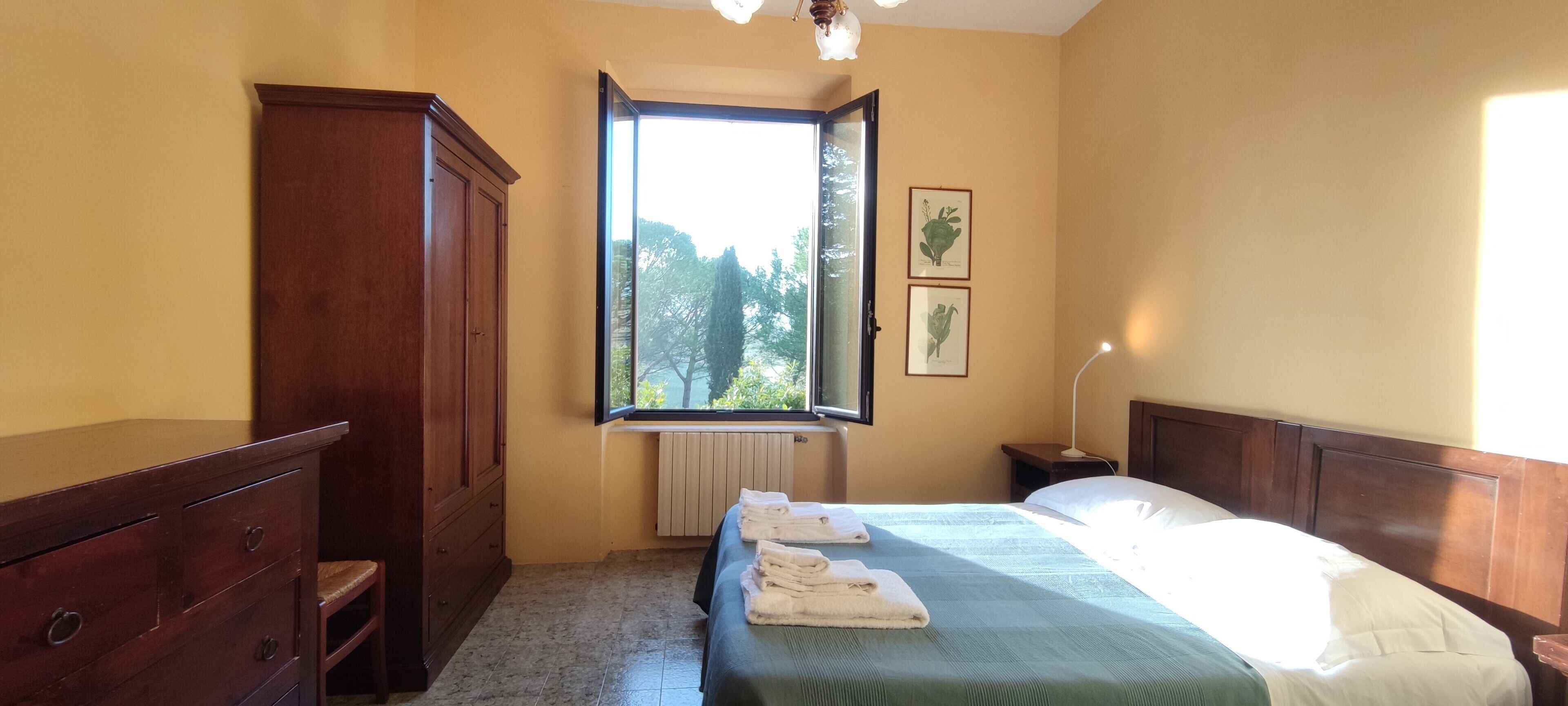 Apartment, 2 Bedrooms CAPPELLA | Biancheria da letto di alta qualità, copriletto in piuma