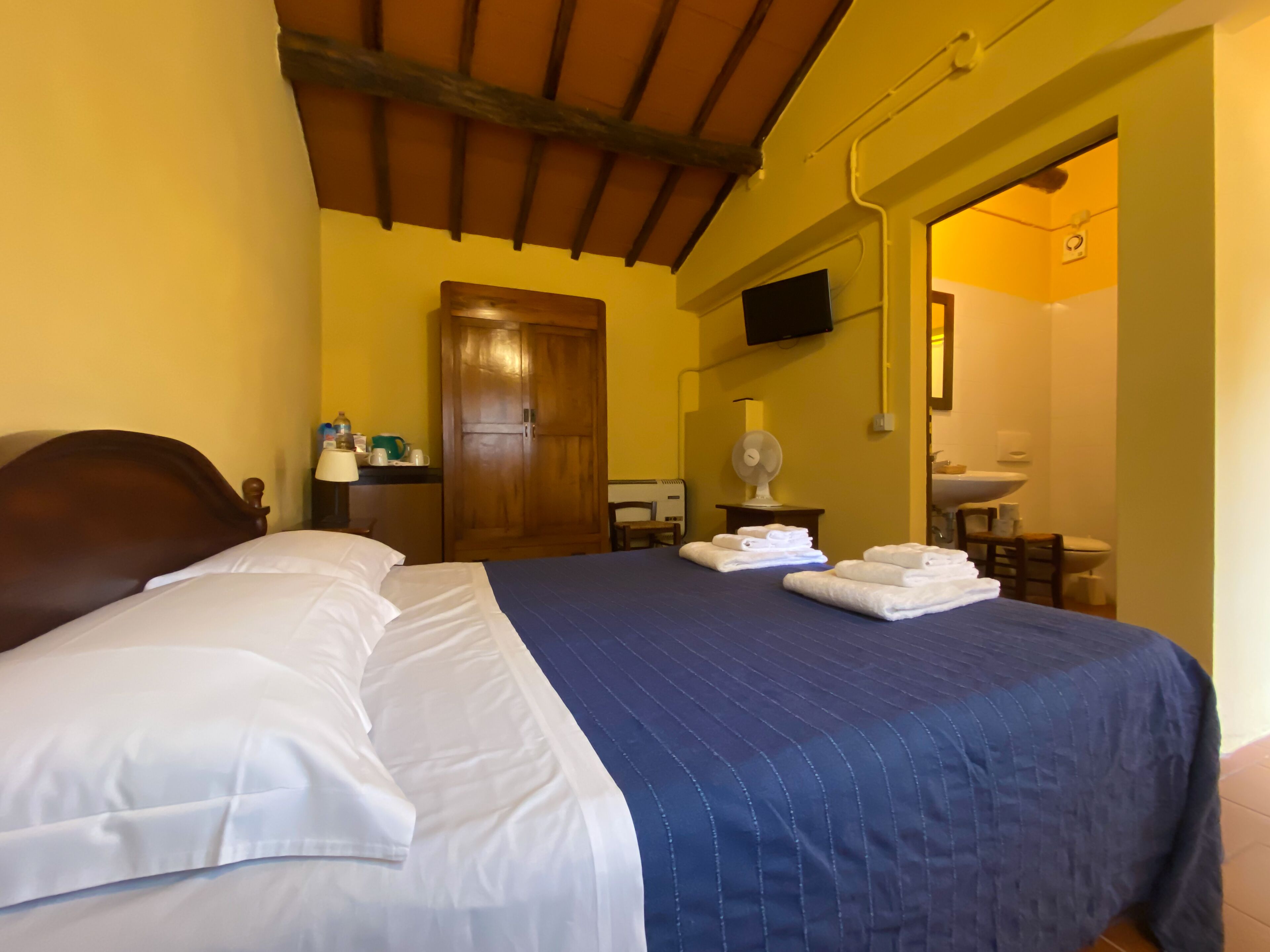 Double or Twin Room, 1 Bedroom ORTENSIA | Premium bedding, down duvets, iron/ironing board, free cots/infant beds