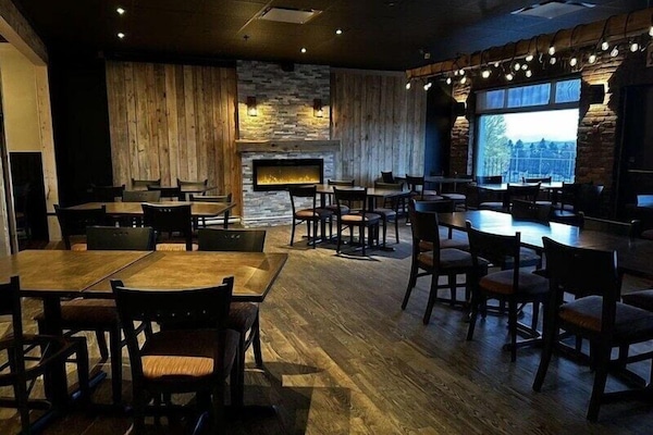 Sarapan, makan tengah hari dan makan malam dihidangkan