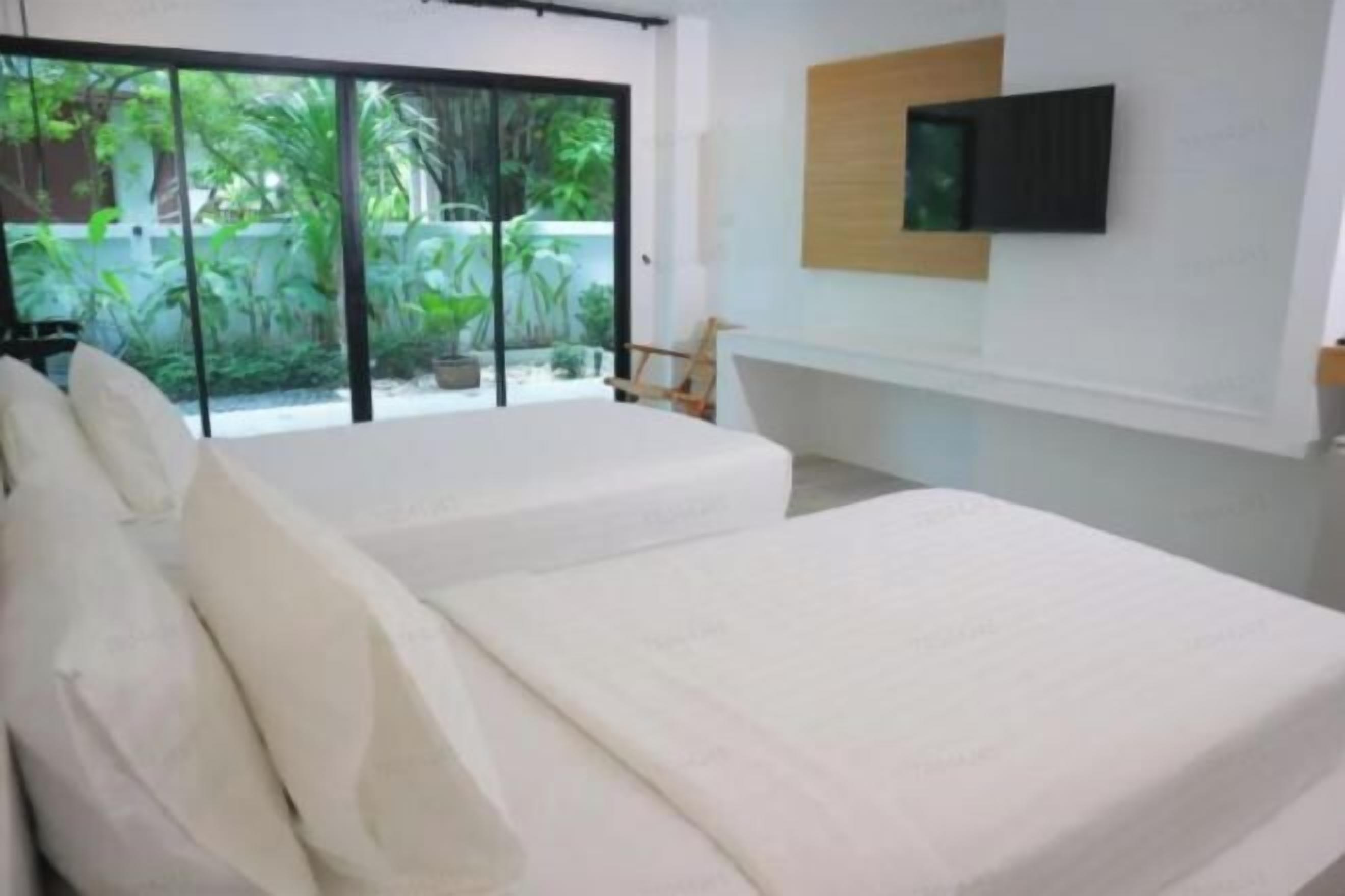 Soundproofing, cots/infant beds