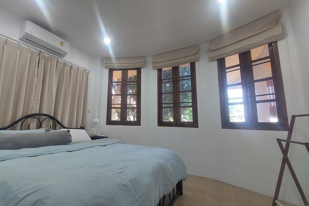 Villa, 2 Bedrooms, Sea View | Desk, free WiFi