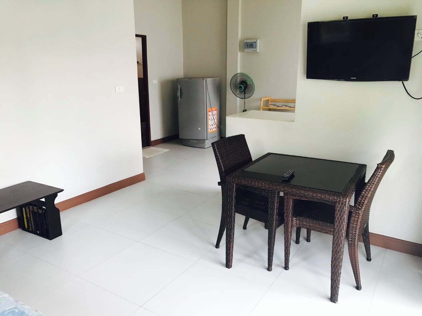 Khu vực ăn uống tại phòng