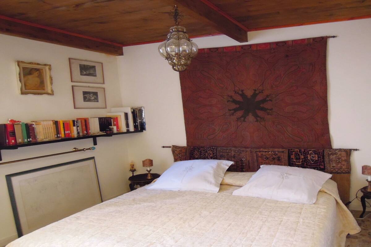 Quarto casal standard, banheiro privativo (External) | Escrivaninha, camas extras/dobráveis (sobretaxa), Wi-Fi de cortesia
