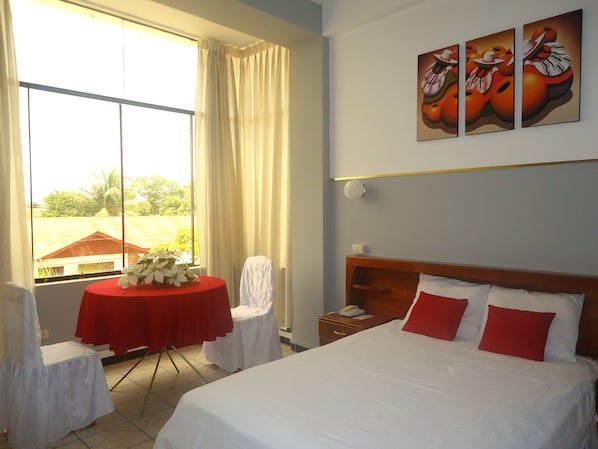 In-room safe, free WiFi, bed sheets