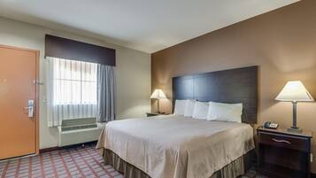 Standardzimmer, 1 King-Bett | Schreibtisch, Bügeleisen/Bügelbrett, kostenloses WLAN, Bettwäsche